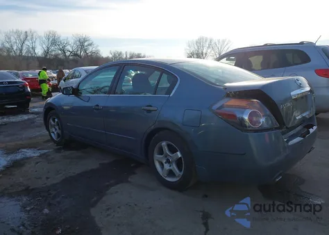 2010 Nissan Altima 2.5 S from USA, damaged, VIN 1N4AL2AP2AN521363